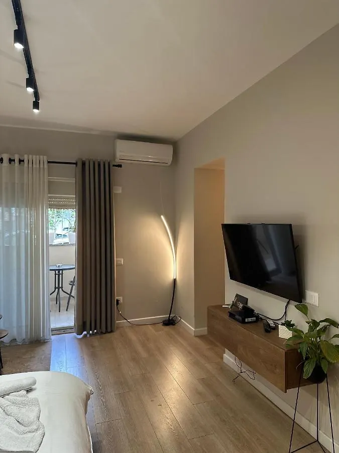 Appartamento 4Seasonsgea , Deluxe Studio , City Centre , Tirana